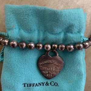 Tiffany’s and Co necklace